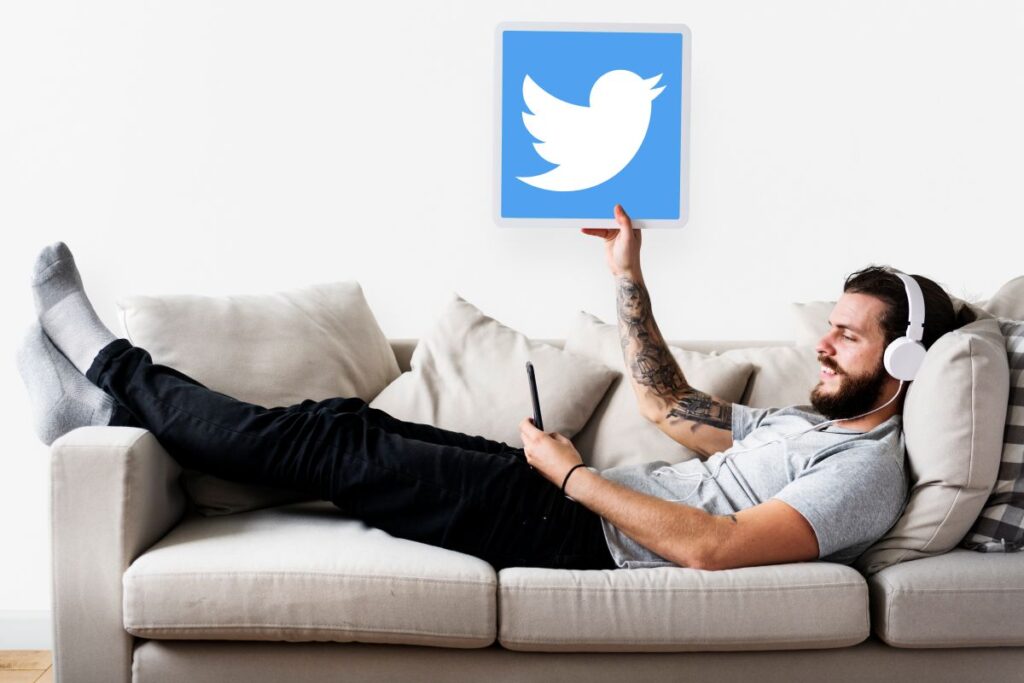 Downloading Videos from Twitter