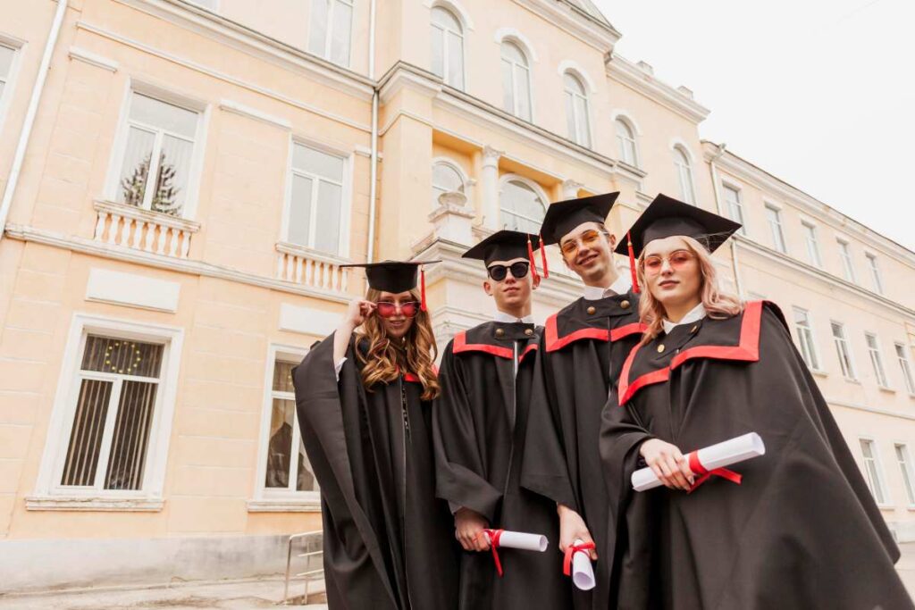 Top 10 Best UK Universities for Business, Management & Marketing Degrees UK Universities