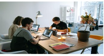 5 REASONS WHY TO CHOOSE CO-LIVING AS A REMOTE WORKER